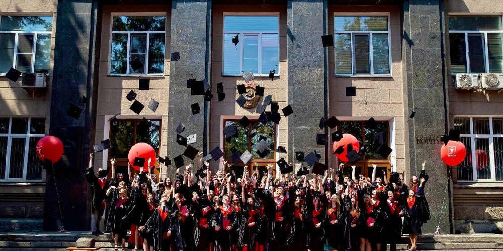 صورة للجامعة